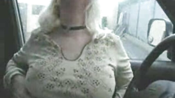 Sorprendente video porno da scaricare bruna sembra davvero bollente mentre fa sesso davanti alla telecamera